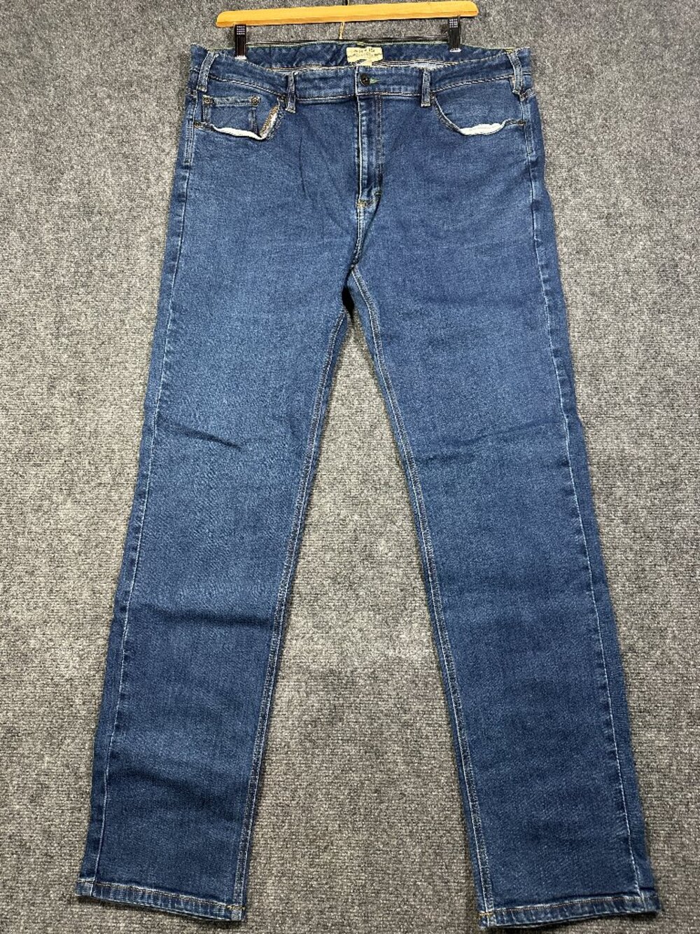 Orvis Five Pocket Jean Mens 42 Medium Wash Cotton Stretch Straight Leg Pockets